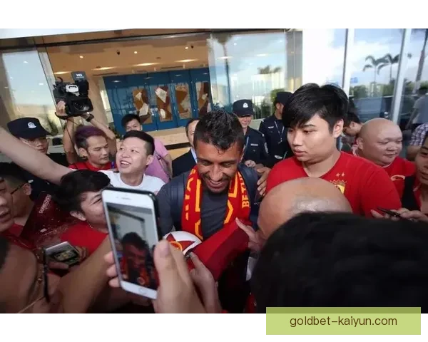 保利尼奥中场价值飙升，球队未来定位备受关注