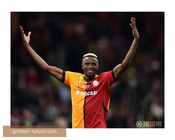 奥斯梅恩状态回暖，那不勒斯队旗帜持续提升进攻表现期待